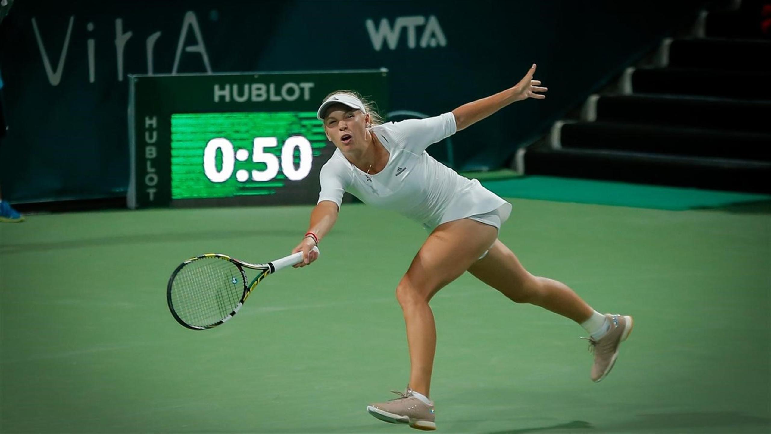 Caroline Wozniacki, çeyrek finale yükseldi Caroline Wozniacki, çeyrek finale yükseldi